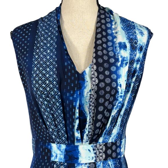 Chico’s SZ 2.5 (Large) Maxi Dress V-Neck Sleeveless Pleats Stretch Rear Zip Blue - Picture 2 of 9